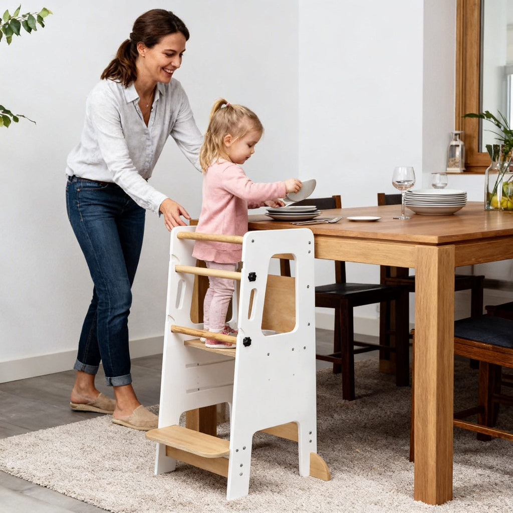 Montessori Lernturm Massivholz Klassik – Weiß oder Grau