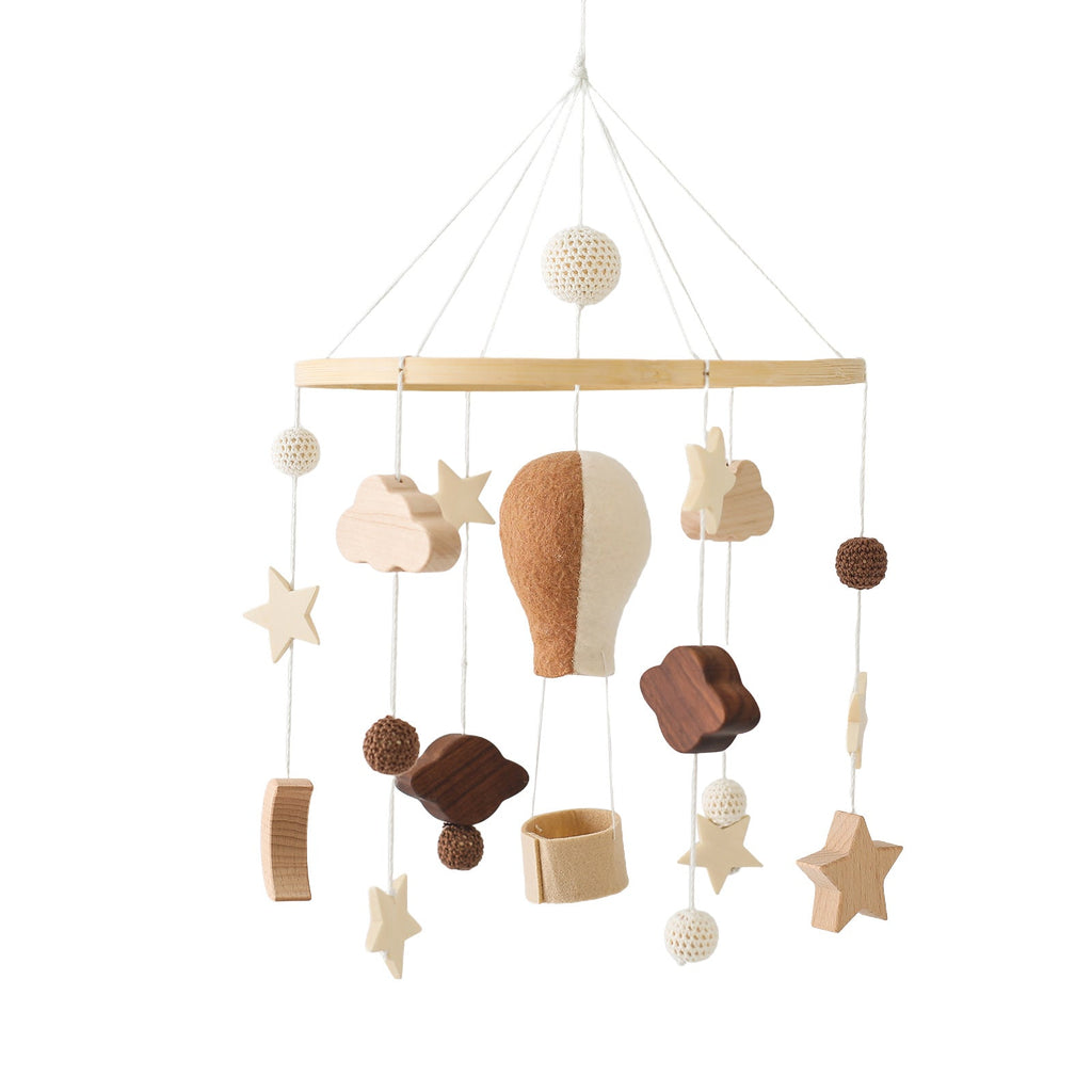 Baby Mobile aus Filz & Holz – Montessori Mobile fürs Babybett
