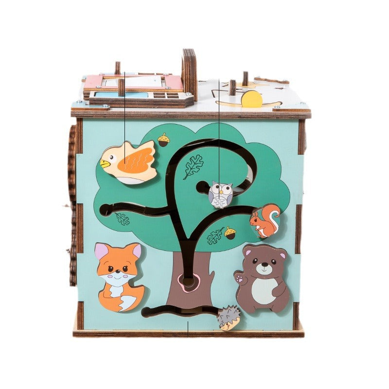 Montessori Busy Cube aus Holz – Spielwürfel mit Kugelbahn & Spielelementen