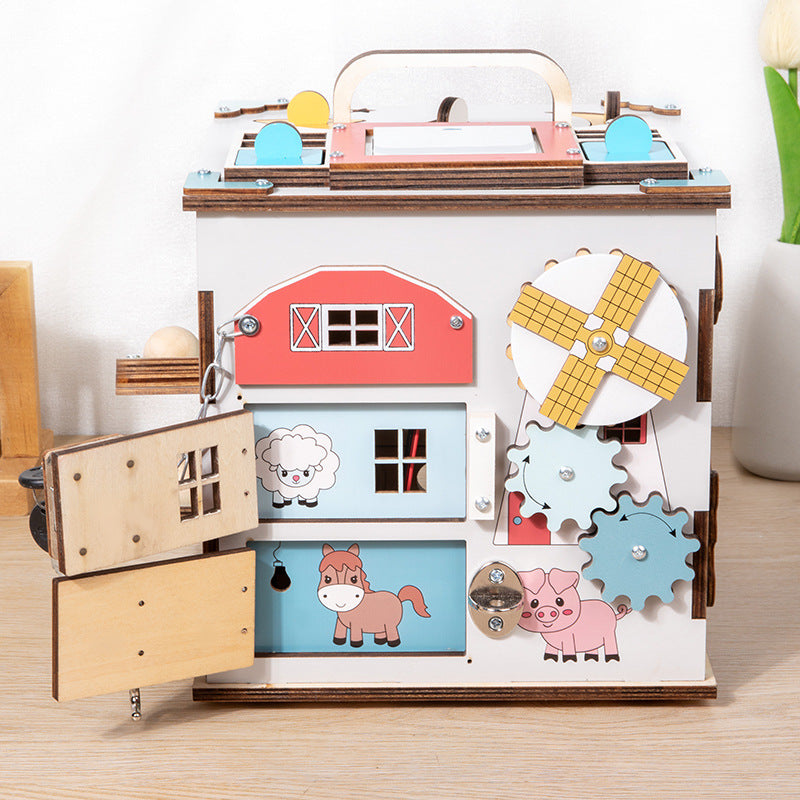 Montessori Busy Cube aus Holz – Spielwürfel mit Kugelbahn & Spielelementen
