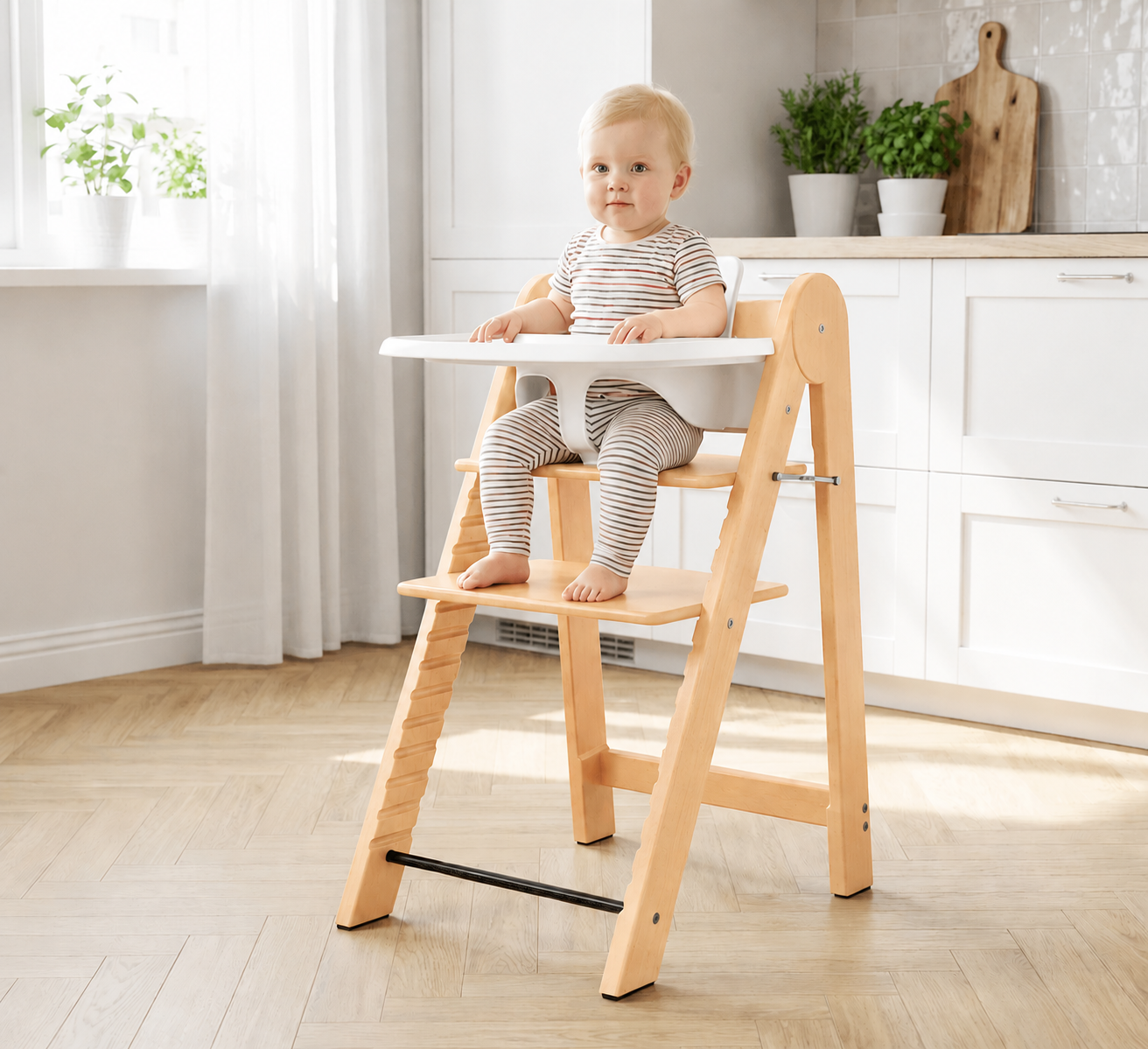 Klappbarer Kinderhochstuhl aus Holz – Mitwachsend & Höhenverstellbar