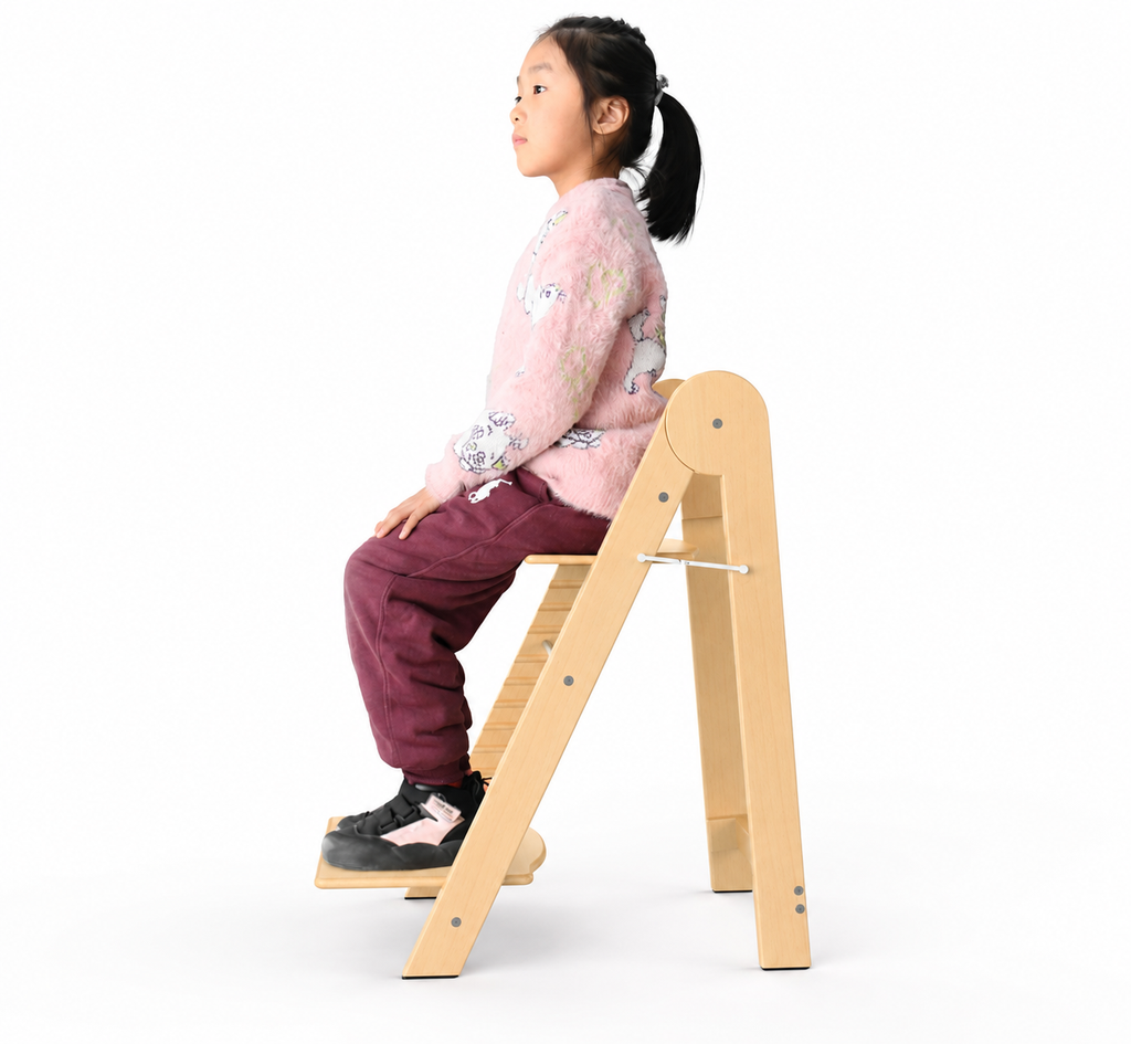 Klappbarer Kinderhochstuhl aus Holz – Mitwachsend & Höhenverstellbar