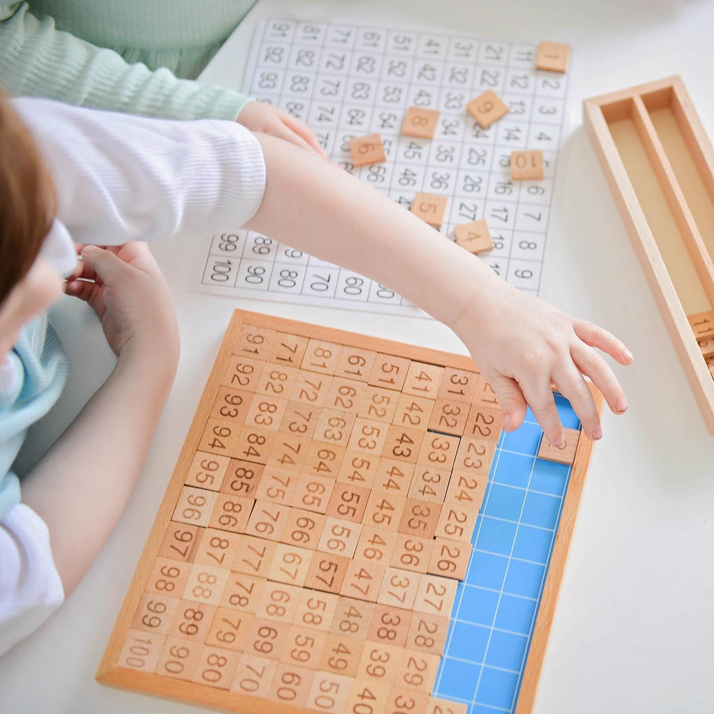 Montessori Zahlenbrett 1–100 aus Holz – Lernspiel für Zahlenverständnis & Logik